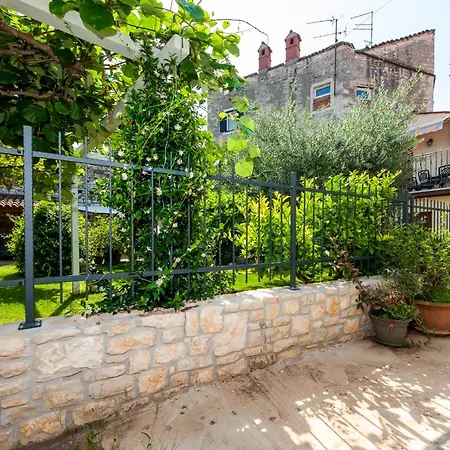 Carera Old Town Of Rovinj-rovigno * רוביני